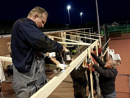 121011 opbouw luifel 35 jaar 200