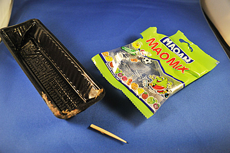 13093061 Snoepende inbreker tenniskantine 400