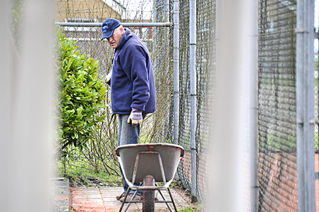 140322aa Freek Klijnsma onkruid rooien 400