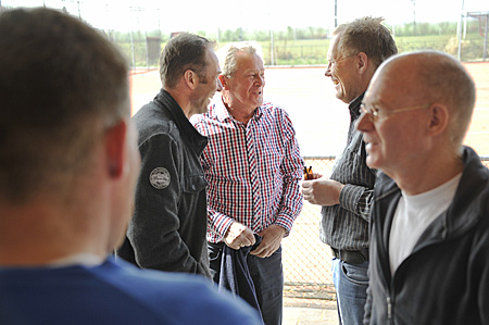 140330aa Wintercompetitie groepje buiten 400