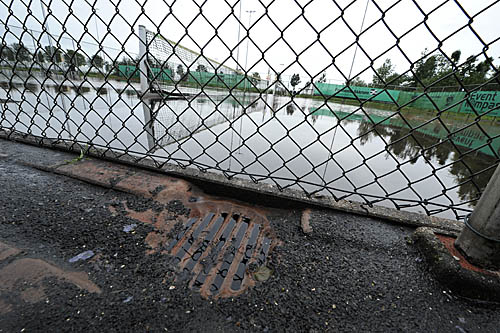 15082757 Tennisbaan onder rioolslib 2