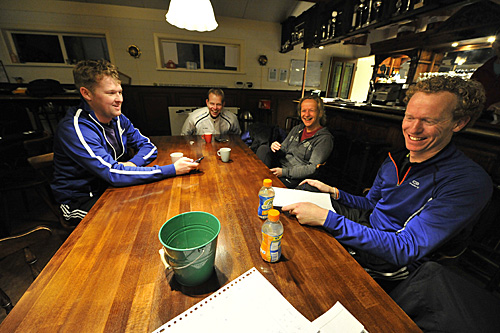 15112154 Akkrum Eernum pauze 400