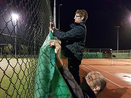 170308 WInddoeken ophangen 400