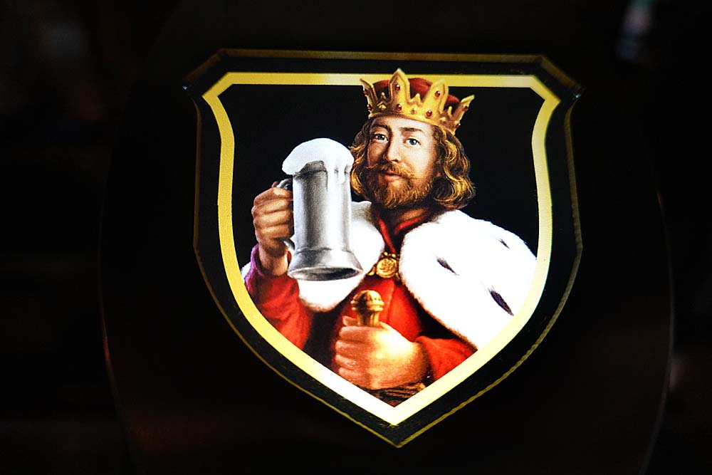 220113 TVA nieuwe bierkraan verlicht logo 1000