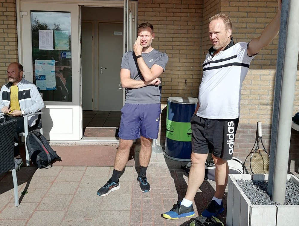 220918 Akkrum tennistoernooi SUmmer AfterpartyPatrickMulder PieterHania