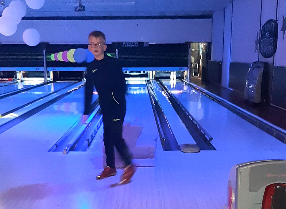 230305 WInterfeest bowling tennis 3