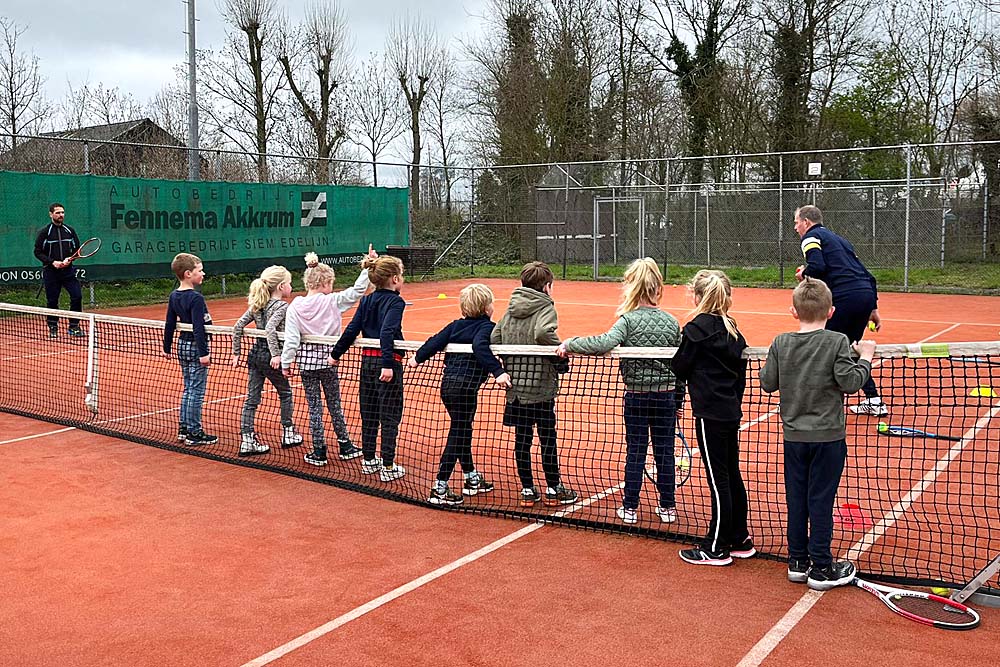 230401 Akkrum Tennis opendag clinic3