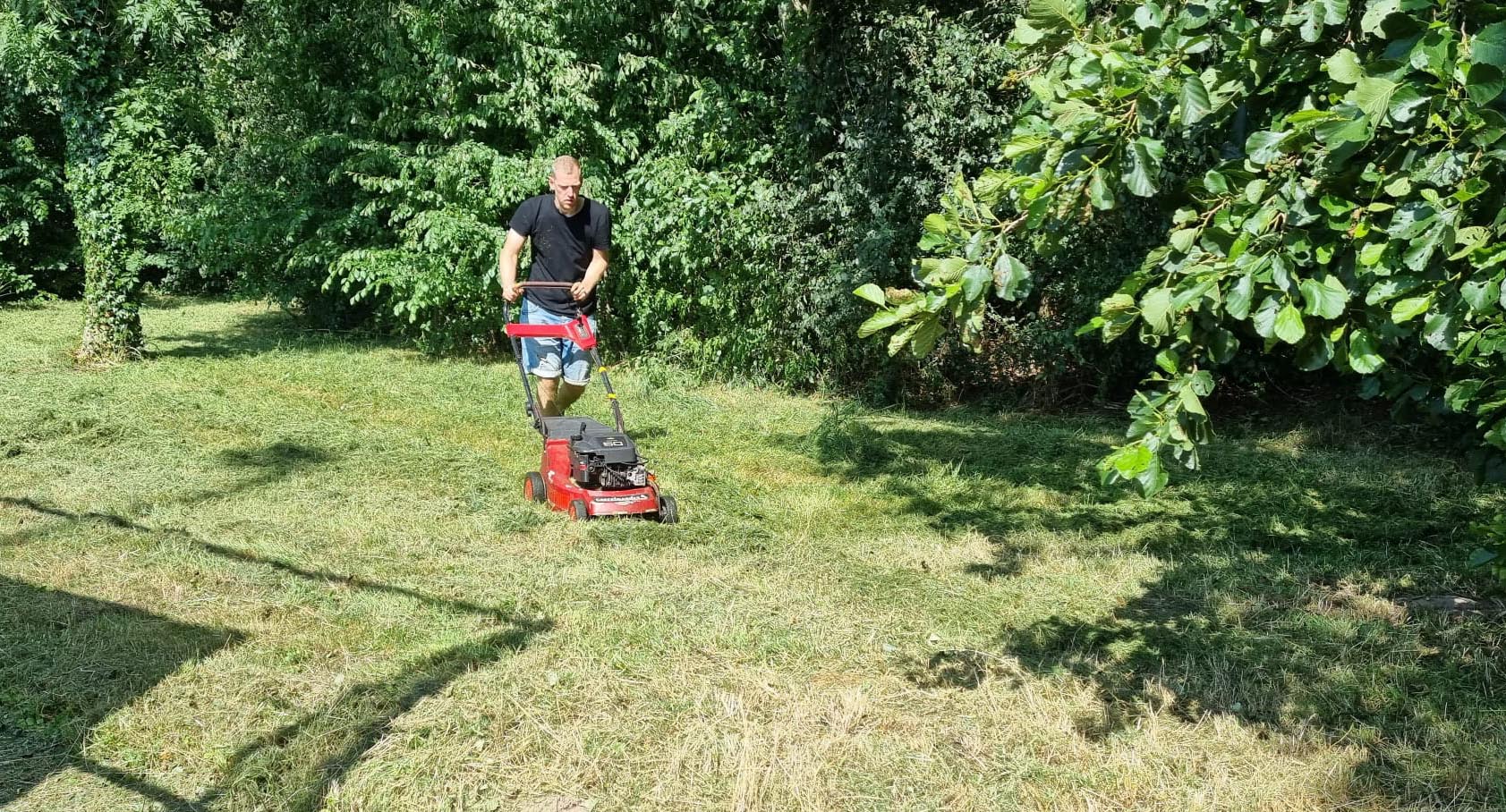 230708 TVA Klussendag grasmaaien