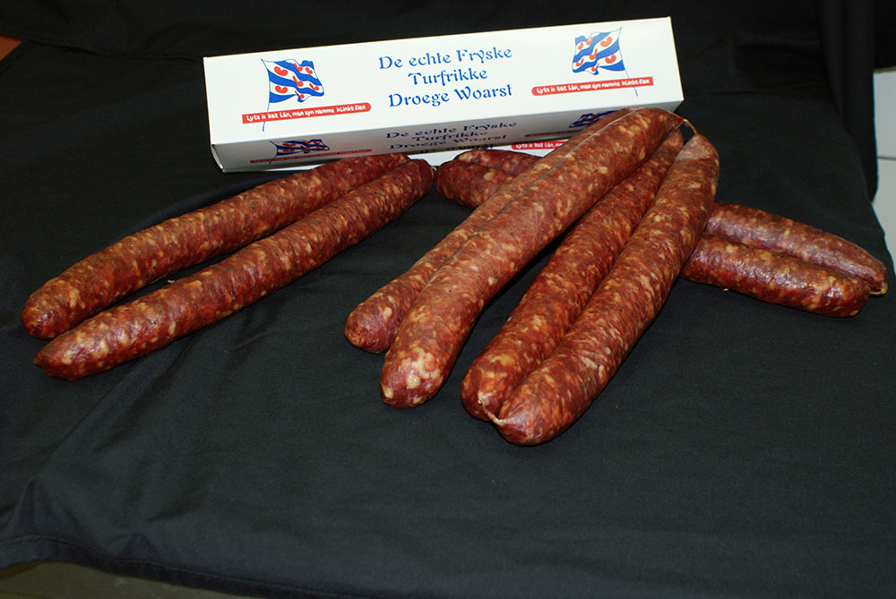 231124 Akkrum SlagerijSPijkerman worstactie