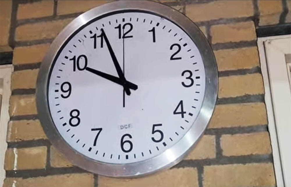 240201 TVA Atoomklok